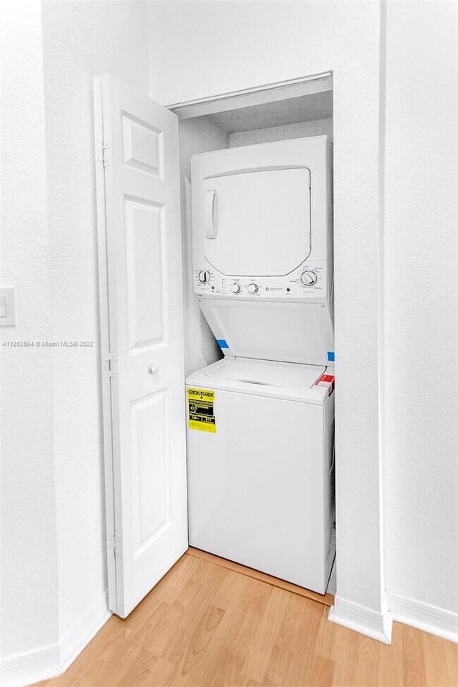 Building Photo - 14105 SW 49th St