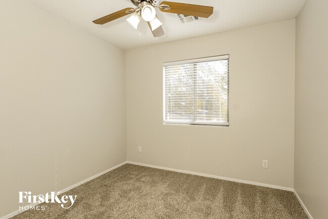 Building Photo - 5180 W Morten Ave