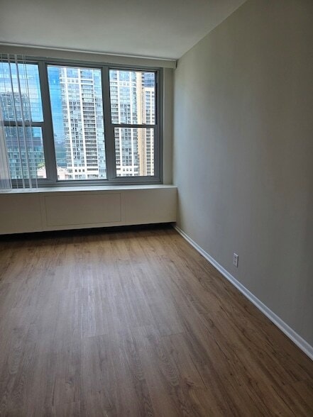 Building Photo - 400 E Randolph St