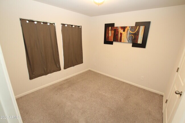 Building Photo - 322 E Bobcat Pl