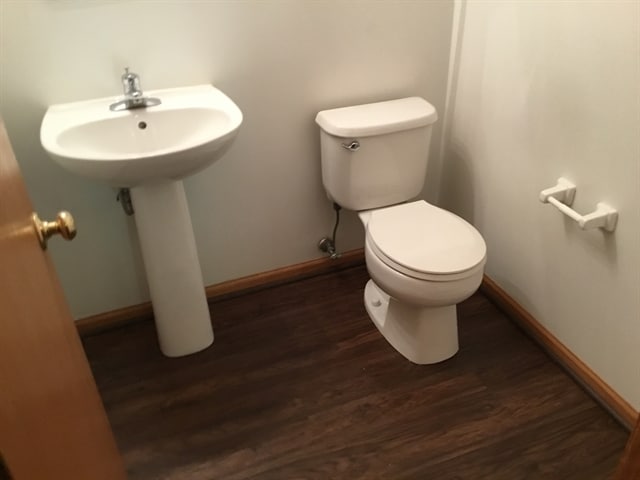 Building Photo - 11S524 Rachael Ct