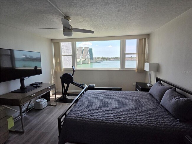 Building Photo - 500 Treasure Island Causeway
