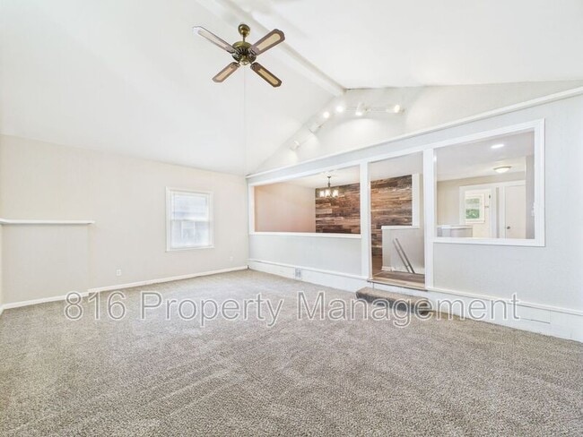 Primary Photo - 4321 N Lister Ave