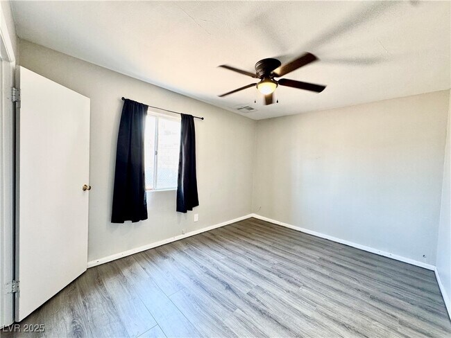 Building Photo - 632 National St