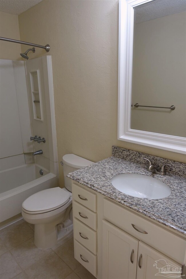 Building Photo - 2299 Scenic Hwy