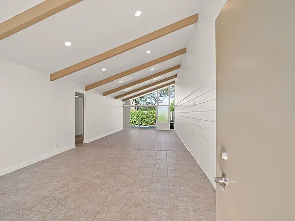 Building Photo - 4174 Del Mar Ave