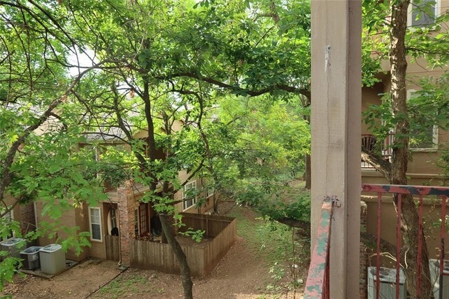 Building Photo - 6804 N Capital of Texas Hwy