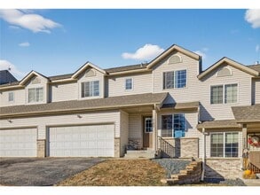 Building Photo - 740 Baylee Pl SW