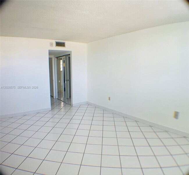 Building Photo - 12590 NE 16th Ave