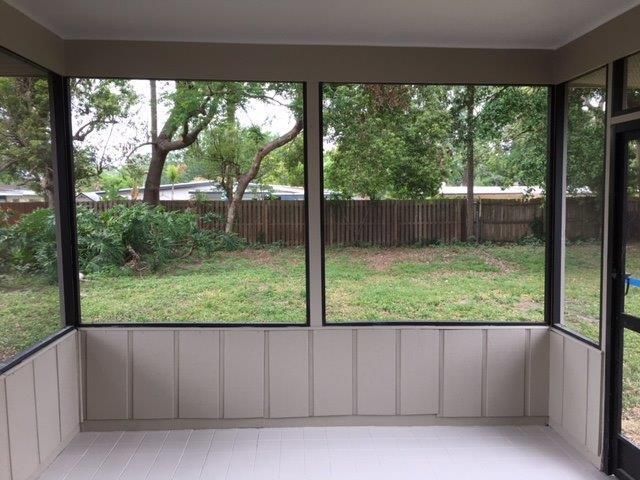 Building Photo - 2111 Biscayne Dr