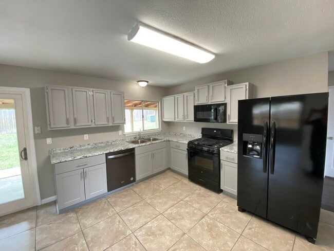 Building Photo - 6311 Marrogot Run