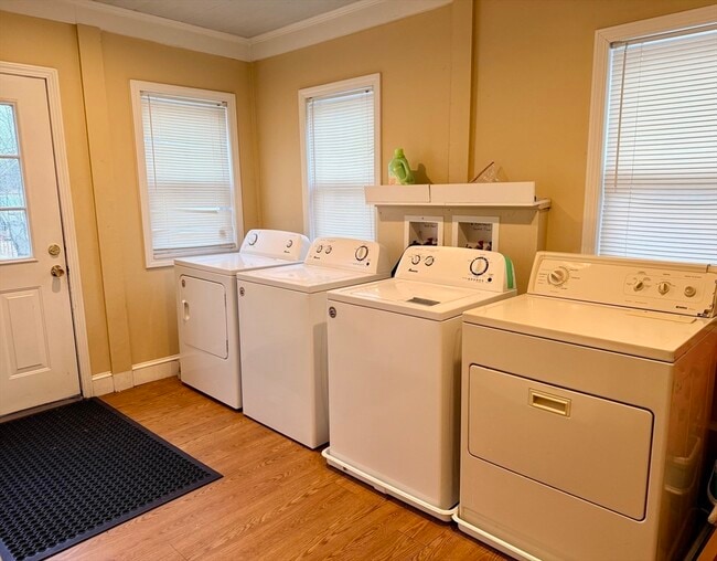 Building Photo - 59 Whitney Ave