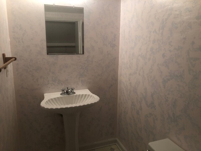 Building Photo - 4101-9 Five Oaks Drive, Durham, NC 27707