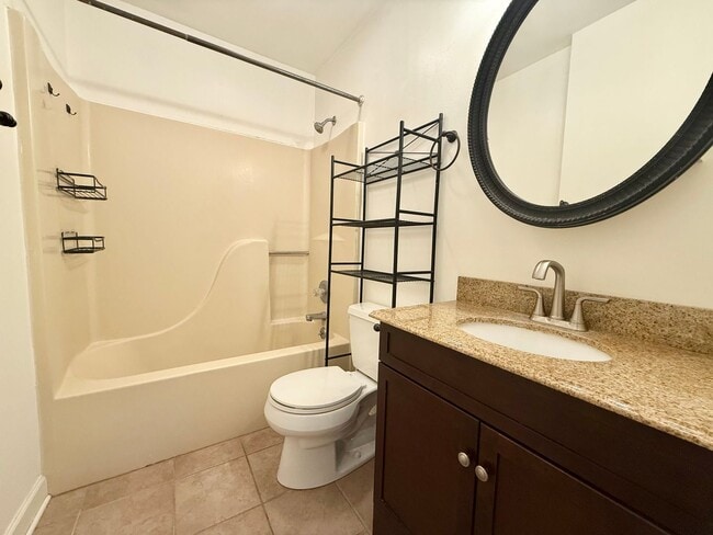 Building Photo - Charming 2-Bedroom Townhome in Conshohocken