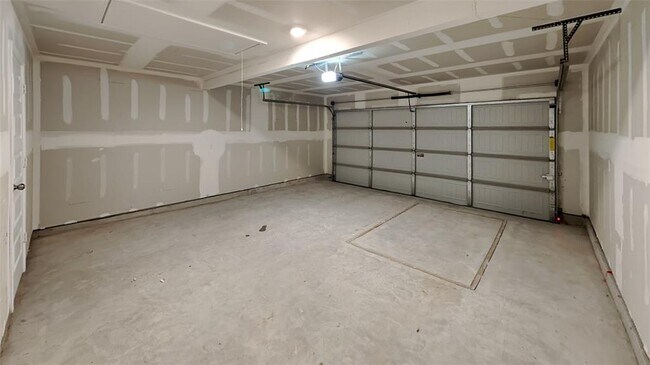 Building Photo - 9709 Laredo Ln