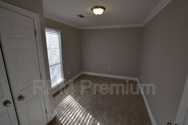 Building Photo - 5296 Myrtle Hill Ave