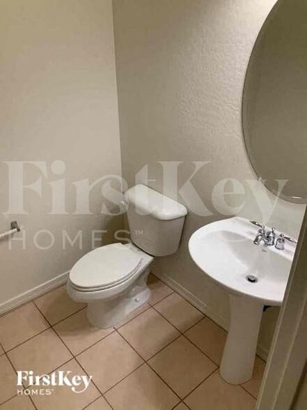 Building Photo - 29365 N 67th Dr