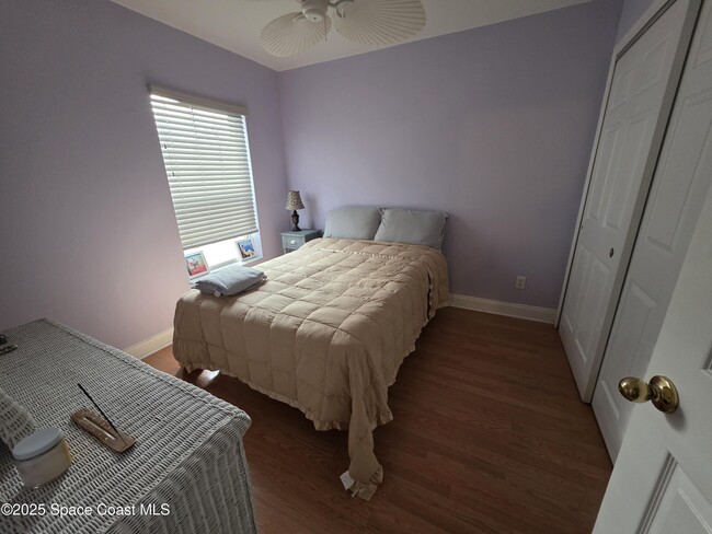 Building Photo - 1585 Par Ct