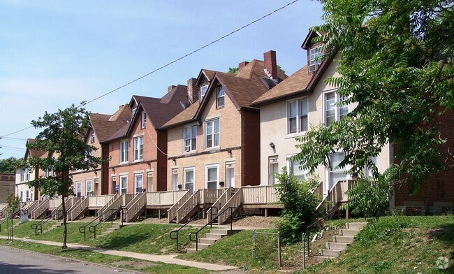  - 1383-1385 Indianola Ave