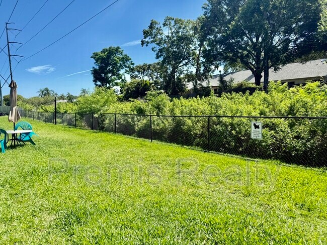 Building Photo - 2500 Winding Creek Blvd