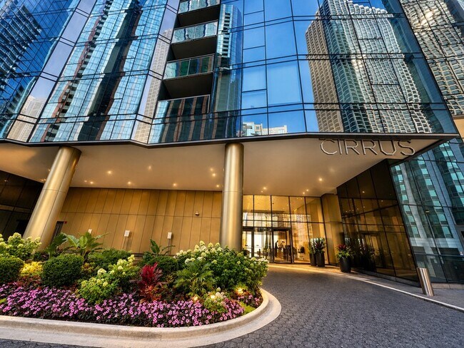 Building Photo - 211 N Harbor Dr