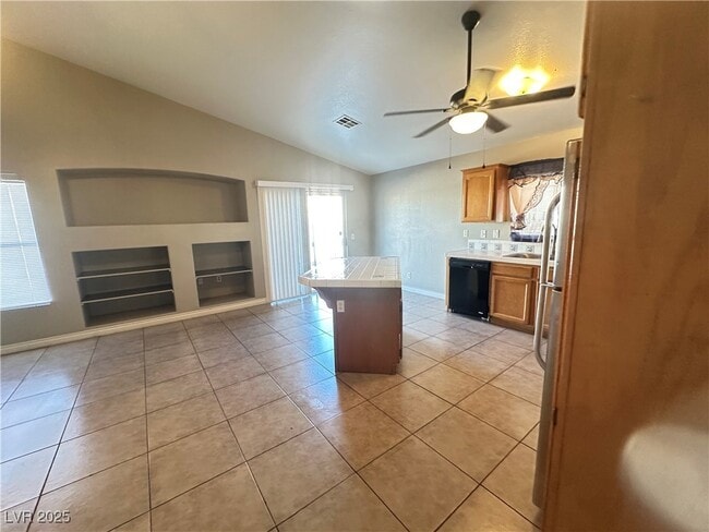 Building Photo - 4426 Cinema Ave