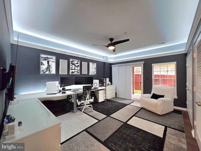 Building Photo - 5300 Arapaho Ln