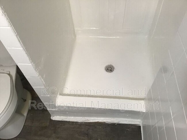 Building Photo - 107 Clinton Pl