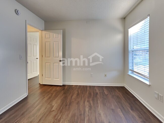 Building Photo - 223 Eagle Ridge Rd