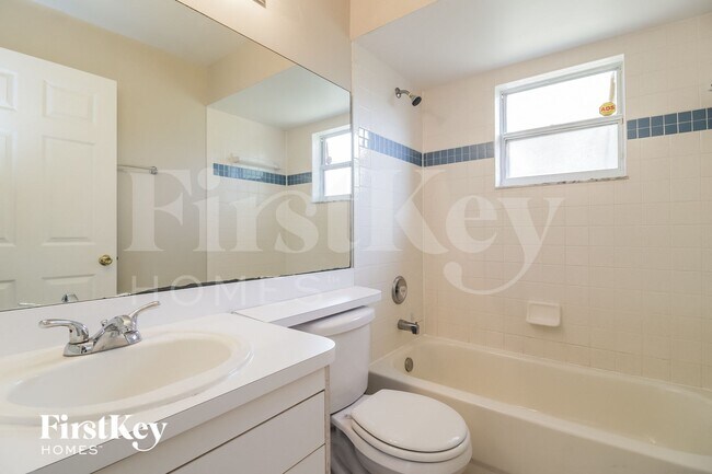 Building Photo - 1674 Waltz St SE