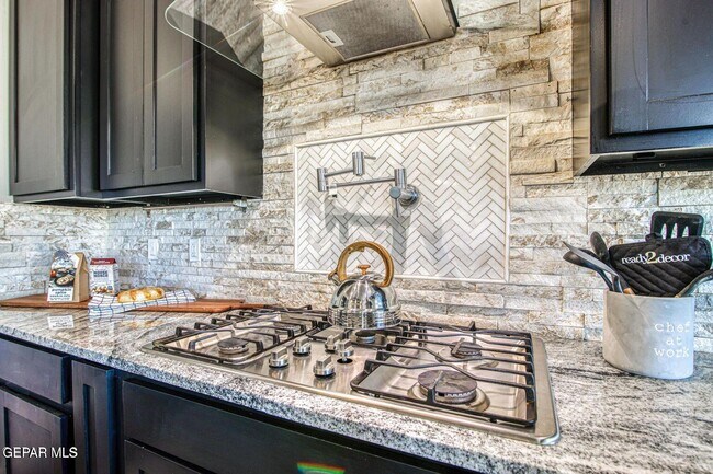 Building Photo - 6716 Rio Haciendas