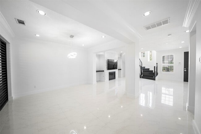 Building Photo - 13419 Preston Cliff Ct