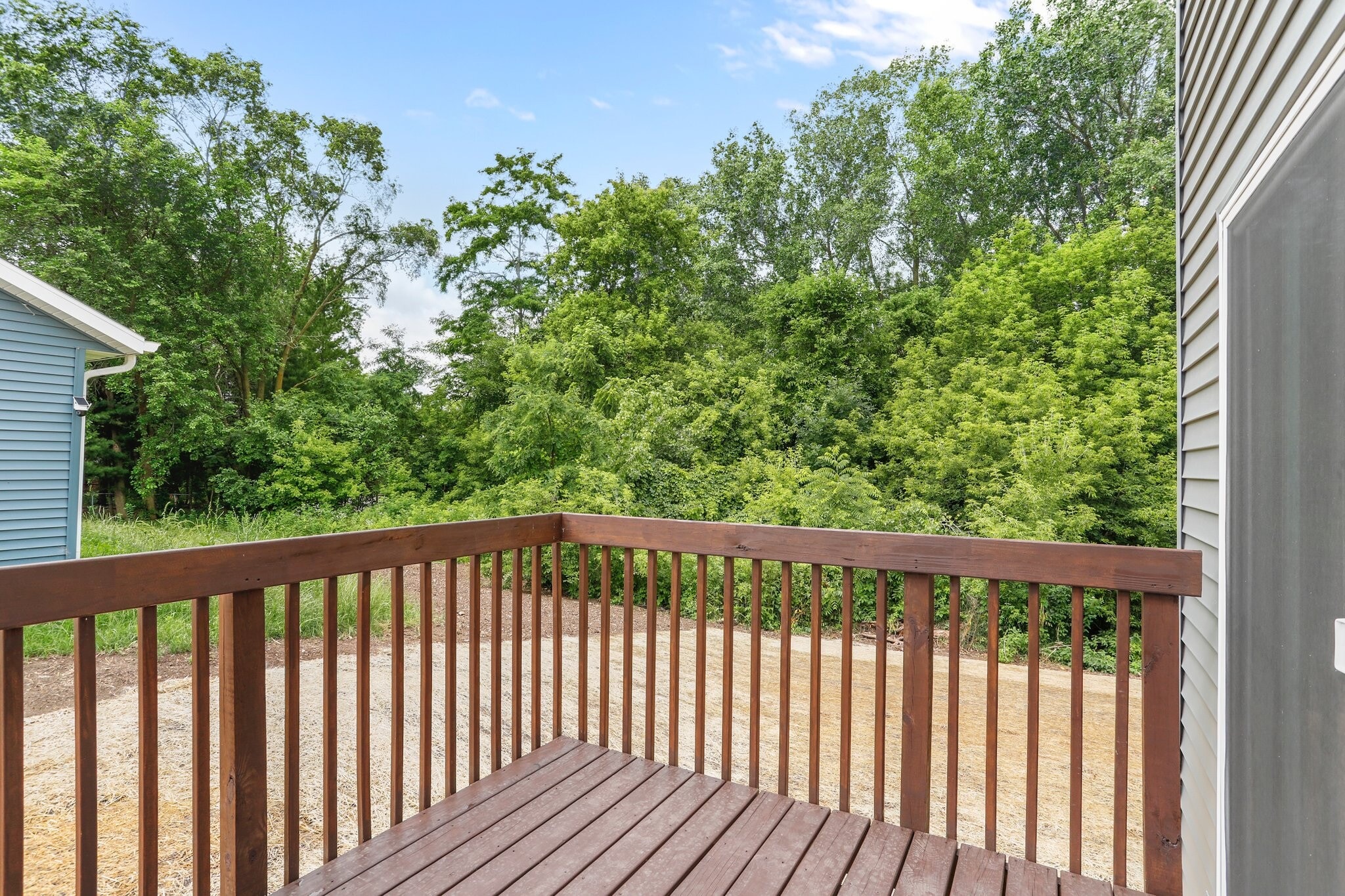 Deck - 200 Chalet Dr