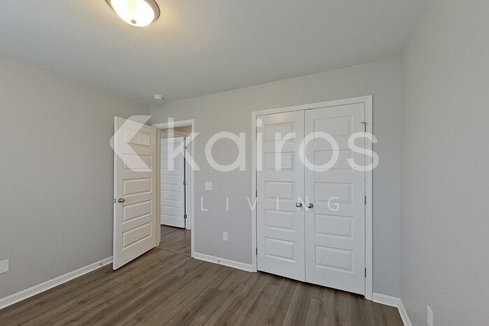 Building Photo - 118 Western Red Cedar Dr