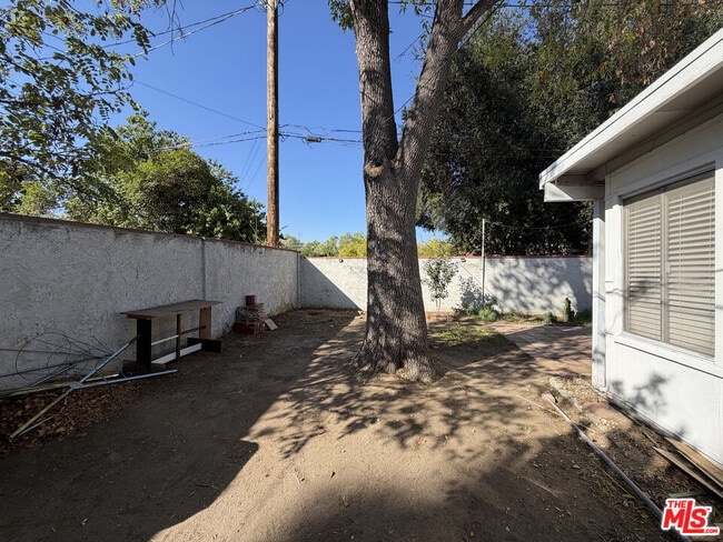 Building Photo - 11121 Parr Ave