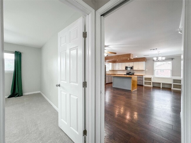 Building Photo - 5208 Carmona Ln