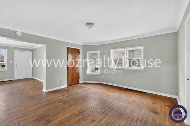 Building Photo - 837 Colburn St