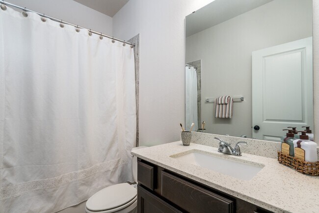 Building Photo - 15518 Lake Meridian Dr