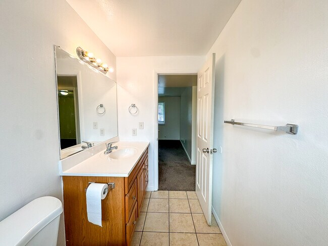 Building Photo - 361 S 150 W