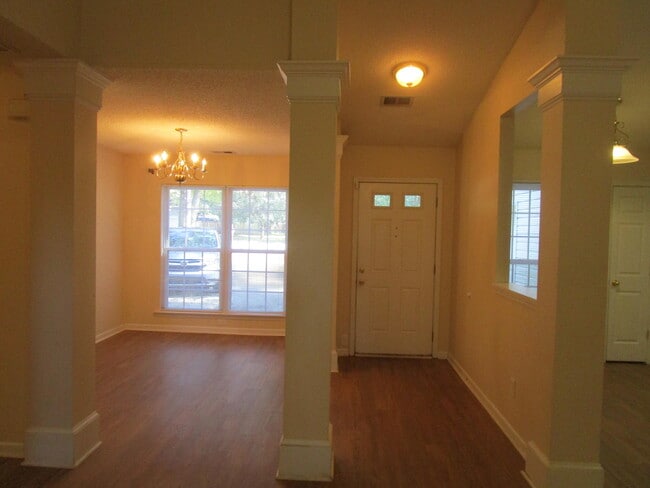 Building Photo - 1350 Monterey Dr