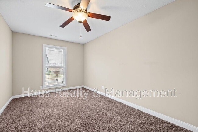 Building Photo - 1725 Autumnwood Blvd