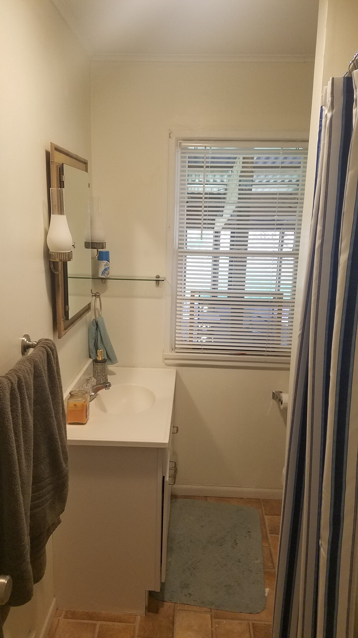 Building Photo - 1127 S Allen St