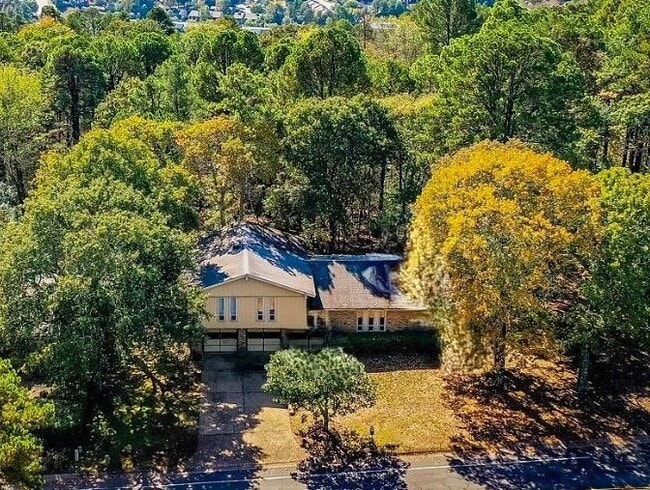 Building Photo - 12805 Rivercrest Dr