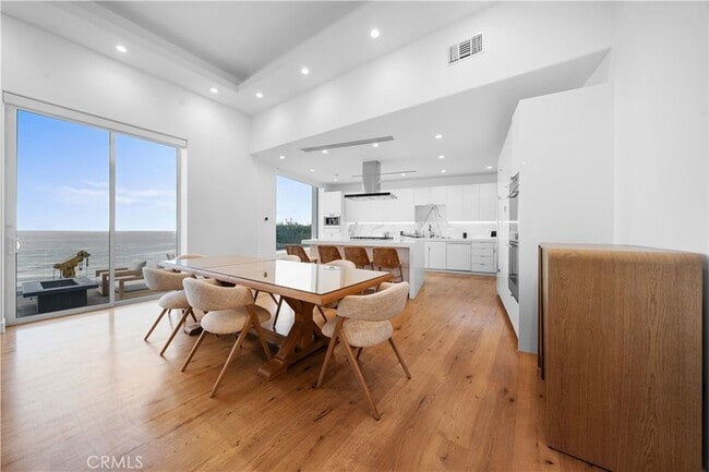 Building Photo - 31654 Broad Beach Rd