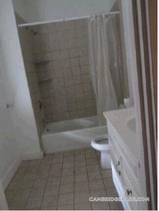 Building Photo - 95 Upland Rd