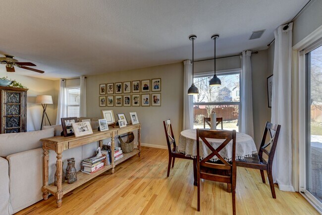 Building Photo - Stunning Upgraded 5BR 4BA Lafayette Home Near Coal Creek Trail & Hwy 287**