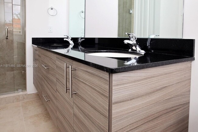 Building Photo - 2844 SW 81st Terrace