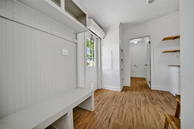 Building Photo - 31324 Knebel Rd
