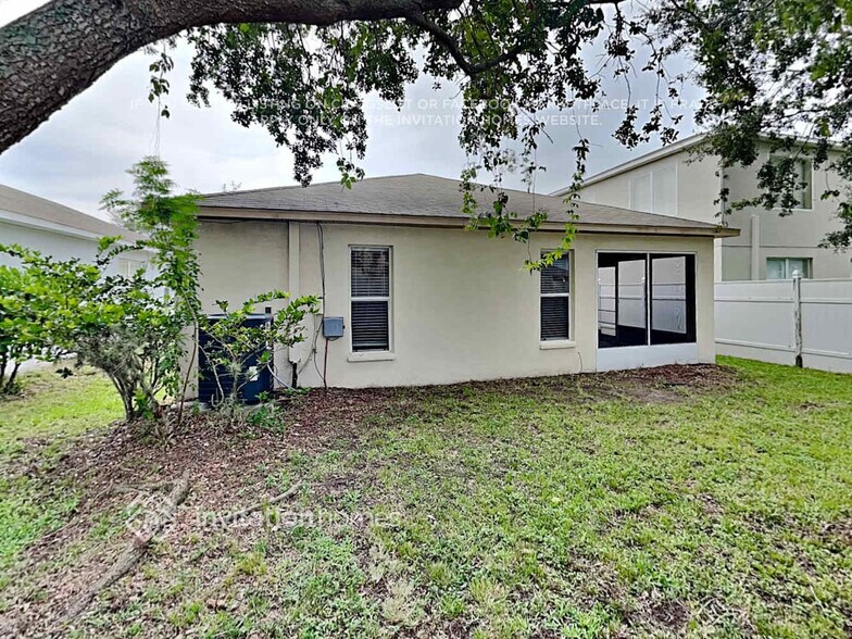 Building Photo - 712 Cristelle Jean Dr
