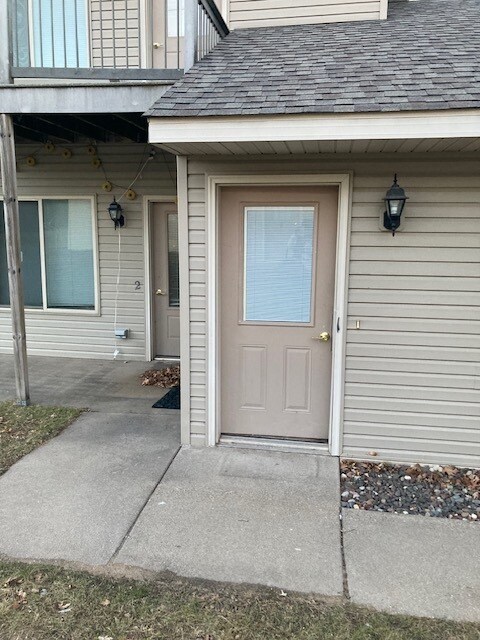 Building Photo - 320 Polk Pky